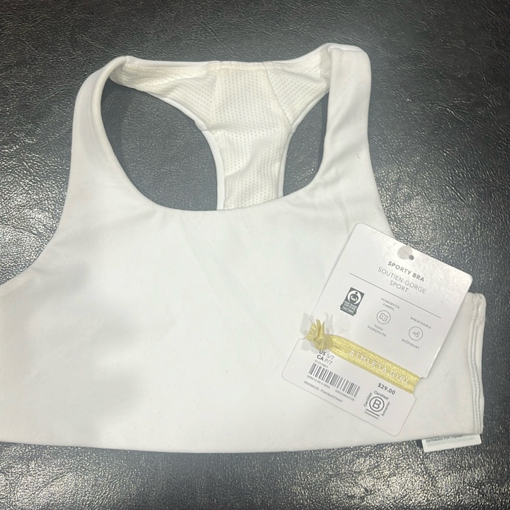 Girls size S/7 sporty bra. Lulu lemon NWT color is white. Athleta girl